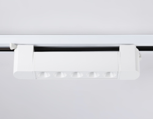 Трековый однофазный светодиодный светильник Ambrella TRACK SYSTEM GL GL6700 фото 5
